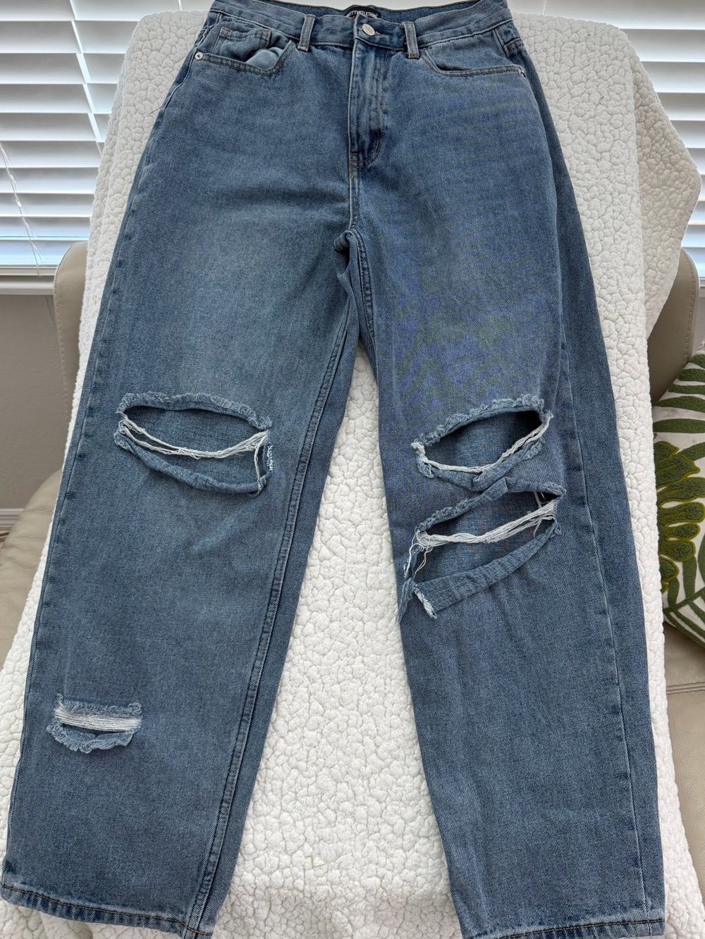 PrettyLittleThing Blue Denim Jeans with Branded Waistband